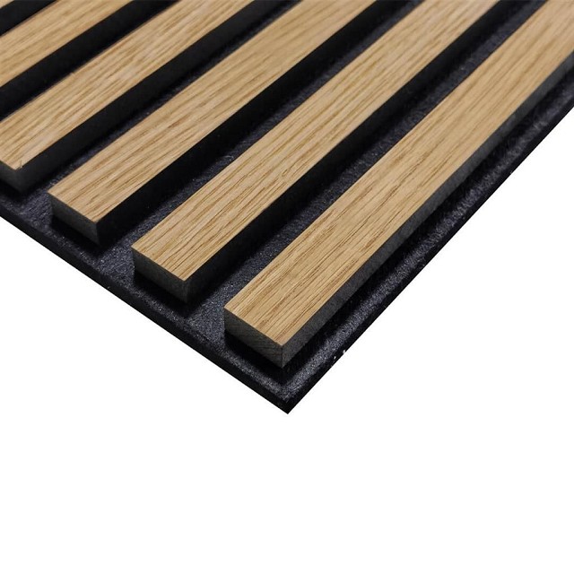 SilenceWall Lattenwand Licht Eiken 2600x526x22mm